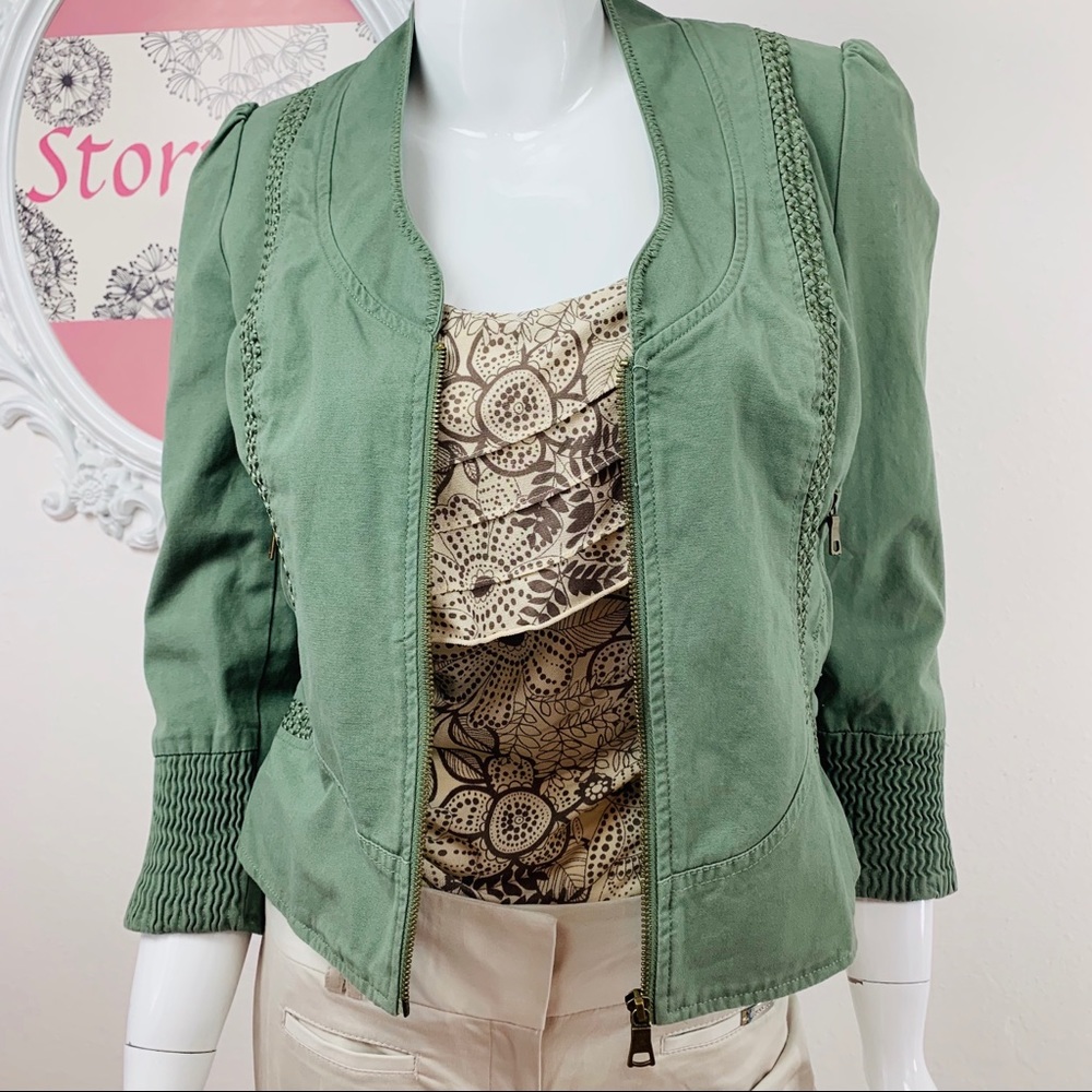 Zara / Olive Green Embroider Fully Lined Jacket